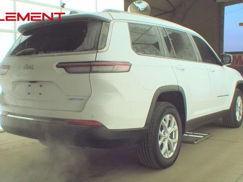 Used 2023 Jeep Grand Cherokee L Limited AWD/4WD image 6