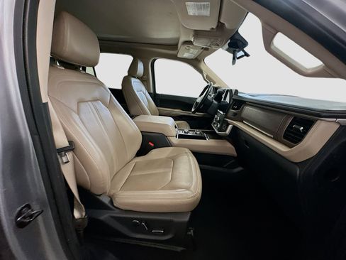 Used 2024 Ford Expedition Max Limited image 35
