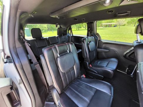 Used 2017 Dodge Grand Caravan GT FWD image 15