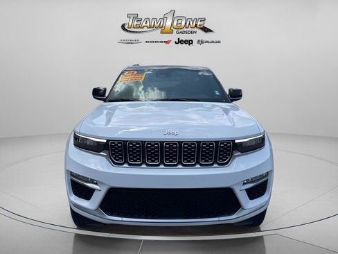 Used 2025 Jeep Grand Cherokee Summit AWD/4WD image 2
