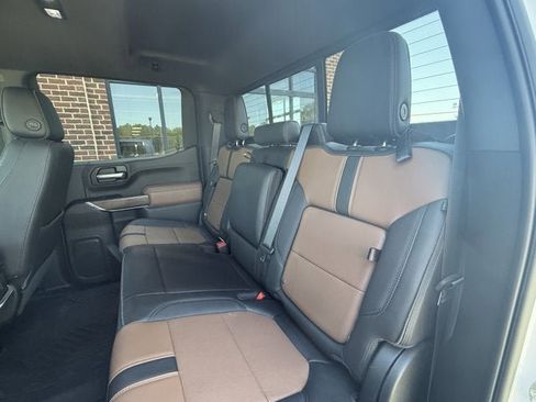 Used 2021 Chevrolet Silverado 1500 High Country AWD/4WD image 16