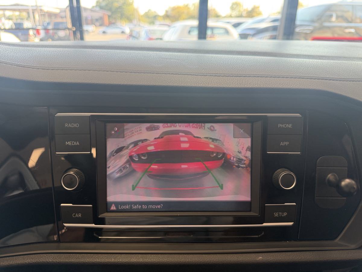 Used 2019 Volkswagen Jetta SE FWD image 23