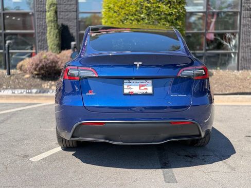 Used 2021 Tesla Model Y Long Range image 15
