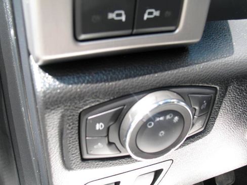 Used 2019 Ford F150 Platinum w/ Equipment Group 701A Luxury AWD/4WD image 55