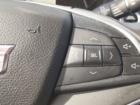 Used 2017 Cadillac XT5 Luxury AWD/4WD image 23