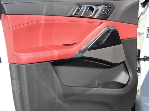 New 2026 BMW X6 xDrive40i image 19