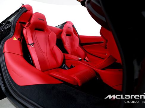 New 2026 McLaren 750S Spider RWD image 20
