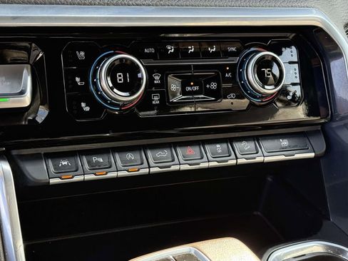 Used 2022 GMC Sierra 1500 Denali w/ Technology Package image 20