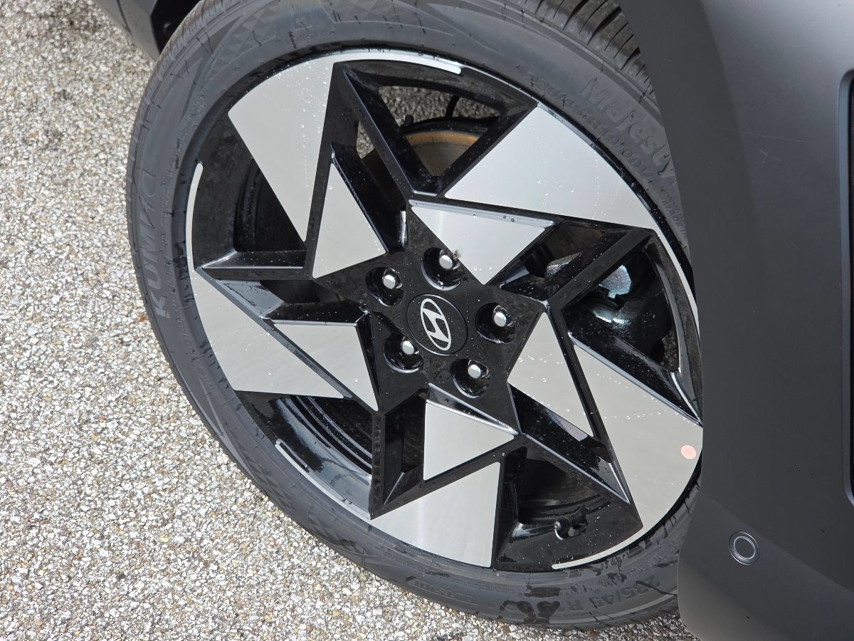 New 2027 Hyundai Kona Limited AWD/4WD image 16