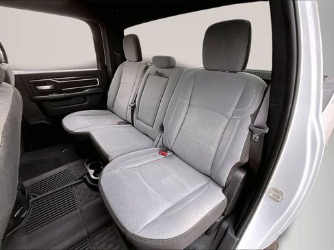 Used 2024 RAM 2500 Big Horn AWD/4WD image 23