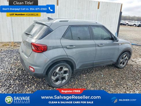 Used 2022 Hyundai Venue SEL image 4
