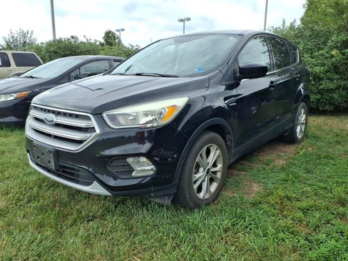 Used 2017 Ford Escape SE AWD/4WD image 3