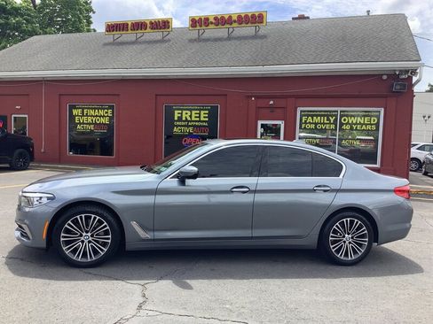 Used 2018 BMW 530i xDrive w/ Premium Package AWD/4WD image 5