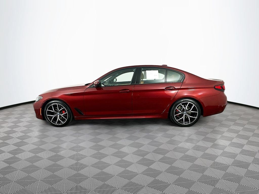 Used 2023 BMW 530i xDrive w/ M Sport Package AWD/4WD image 5