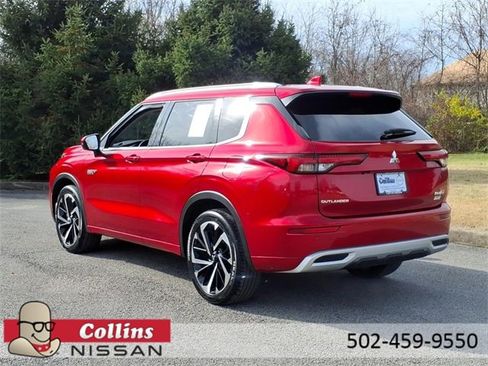 Used 2023 Mitsubishi Outlander SEL image 3