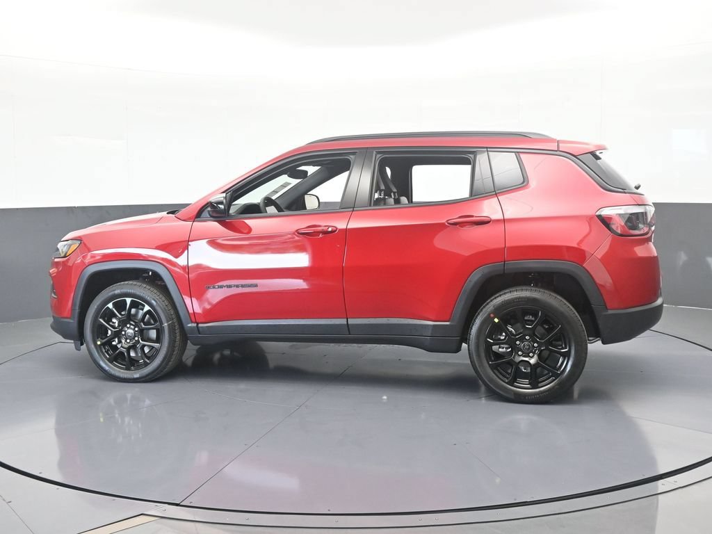 New 2026 Jeep Compass Latitude AWD/4WD image 3