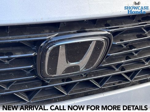 Used 2023 Honda Accord EX image 9