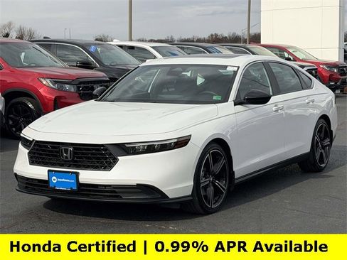 Used 2025 Honda Accord Sport image 4