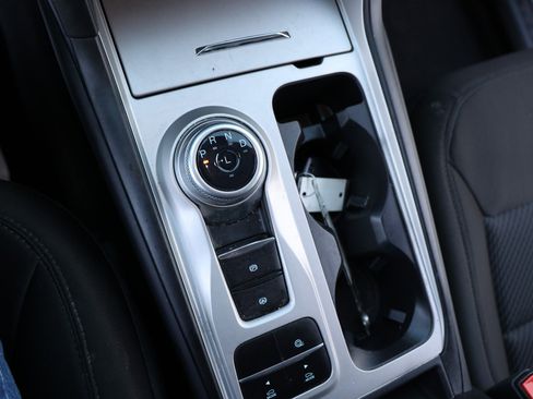 Used 2023 Ford Explorer XLT image 23