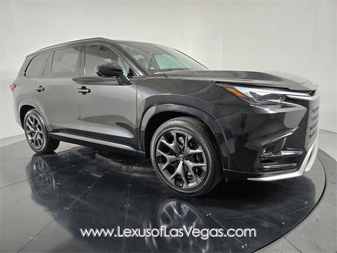 New 2025 Lexus TX 500h AWD image 2