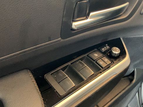 Certified 2025 Toyota Sienna Limited AWD/4WD image 22