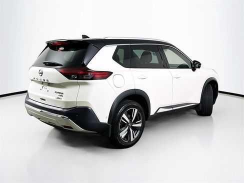 Used 2023 Nissan Rogue Platinum w/ Platinum Premium Package image 7