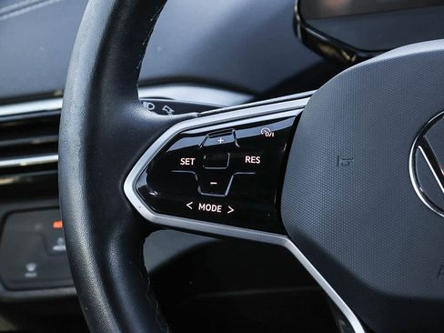 Used 2023 Volkswagen ID.4 Pro image 14