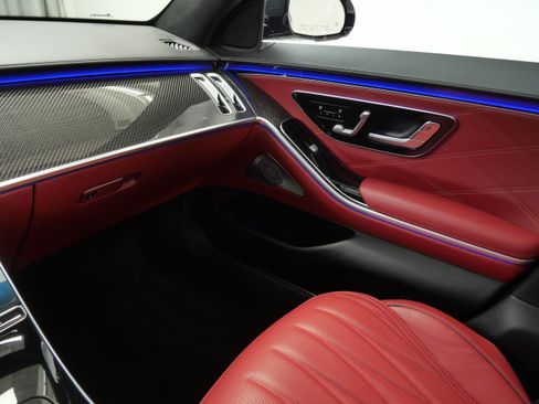 Used 2025 Mercedes-Benz S 63 AMG S image 24
