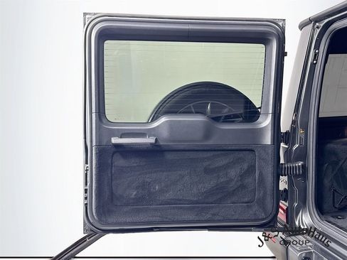 Used 2019 Mercedes-Benz G 550 w/ AMG Line image 43