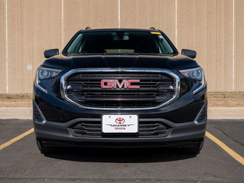 Used 2018 GMC Terrain SLE w/ Driver Convenience Package image 3