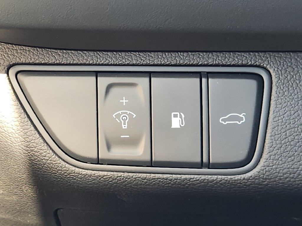 New 2026 Genesis G70 2.5T RWD image 22