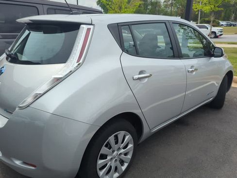 Used 2017 Nissan Leaf S w/ Charge Package image 4