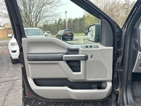 Used 2018 Ford F150 XLT w/ XTR Package AWD/4WD image 15