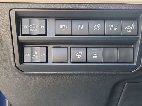 Used 2024 Toyota Sequoia Capstone AWD/4WD image 17