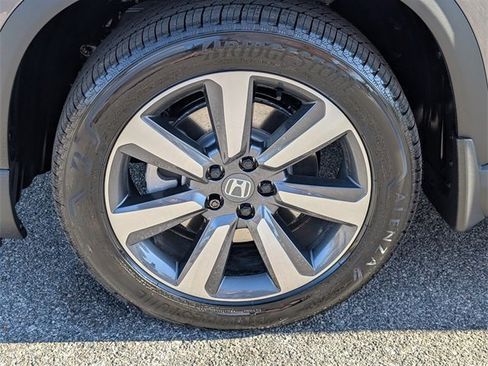 New 2025 Honda Pilot Elite image 13