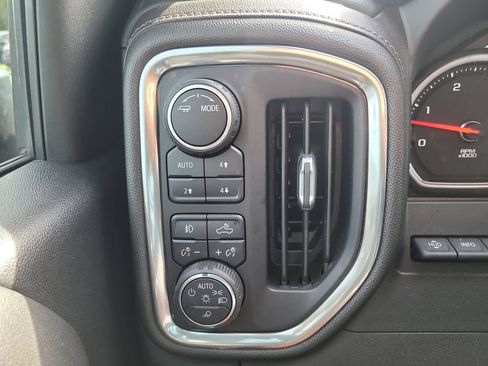 Used 2020 Chevrolet Silverado 2500 High Country w/ Z71 Off-Road Package AWD/4WD image 27