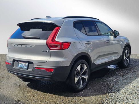 Used 2023 Volvo XC40 B5 Plus w/ Protection Package Premier image 3