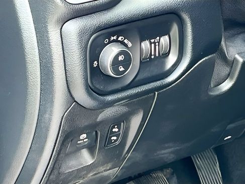 Used 2021 RAM 1500 Laramie AWD/4WD image 10