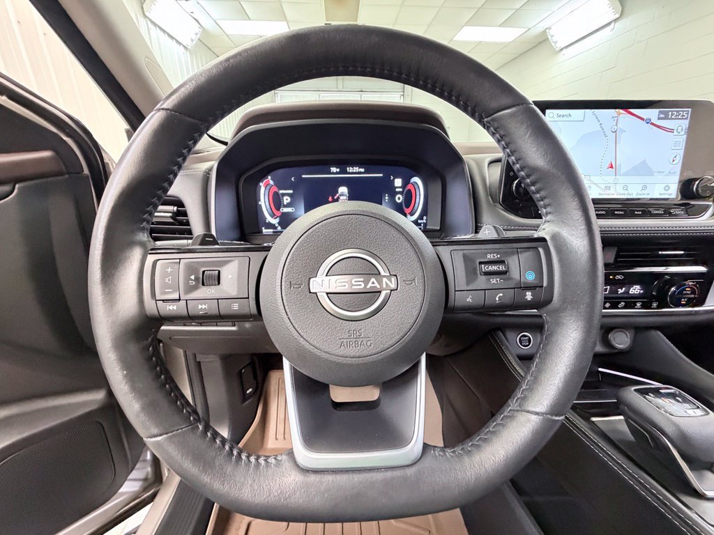 Used 2023 Nissan Rogue Platinum w/ Platinum Premium Package AWD/4WD image 48