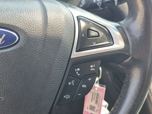 Used 2016 Ford Fusion SE w/ Equipment Group 202A FWD image 19