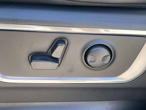 Used 2026 RAM 1500 Laramie w/ Night Edition image 20