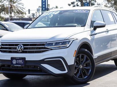 Used 2024 Volkswagen Tiguan SE