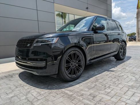New 2026 Land Rover Range Rover SE AWD/4WD image 2