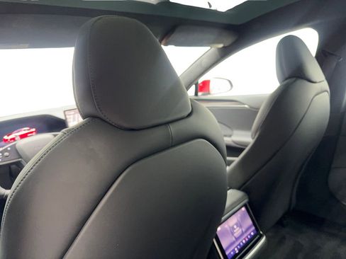 Used 2022 Tesla Model S Base image 34