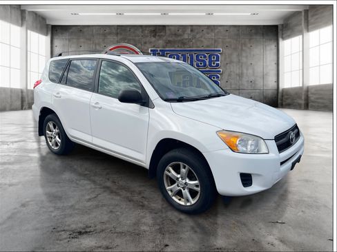Used 2011 Toyota RAV4 4WD w/ Upgrade Value Pkg image 3