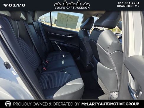 Used 2024 Toyota Camry SE image 23