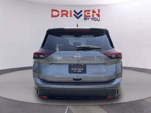Used 2025 Nissan Rogue SV FWD image 5