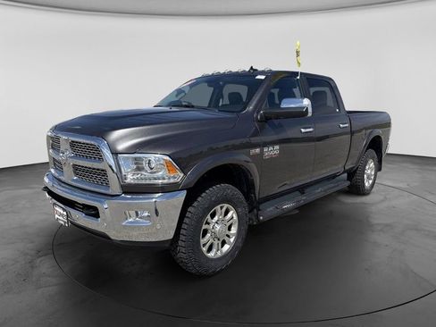 Used 2018 RAM 3500 Laramie AWD/4WD image 3
