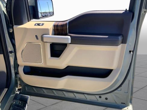 Used 2020 Ford F150 Lariat w/ Trailer Tow Package RWD image 39