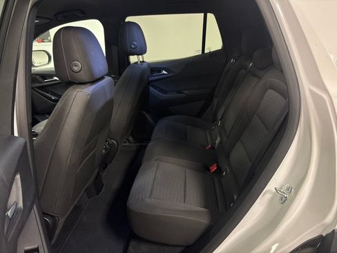 Used 2026 Chevrolet Equinox LT FWD image 28